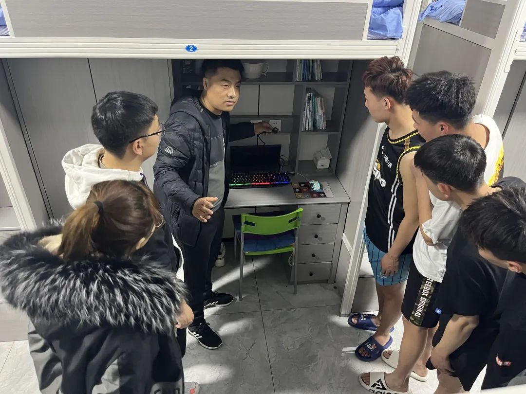 1678948842549013124.jpg 4.jpg